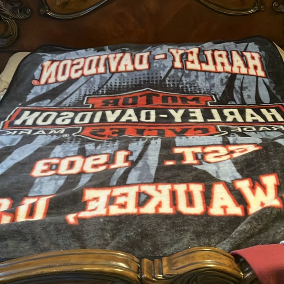 Large Harley Davidson Blanket - Picture 3 of 3